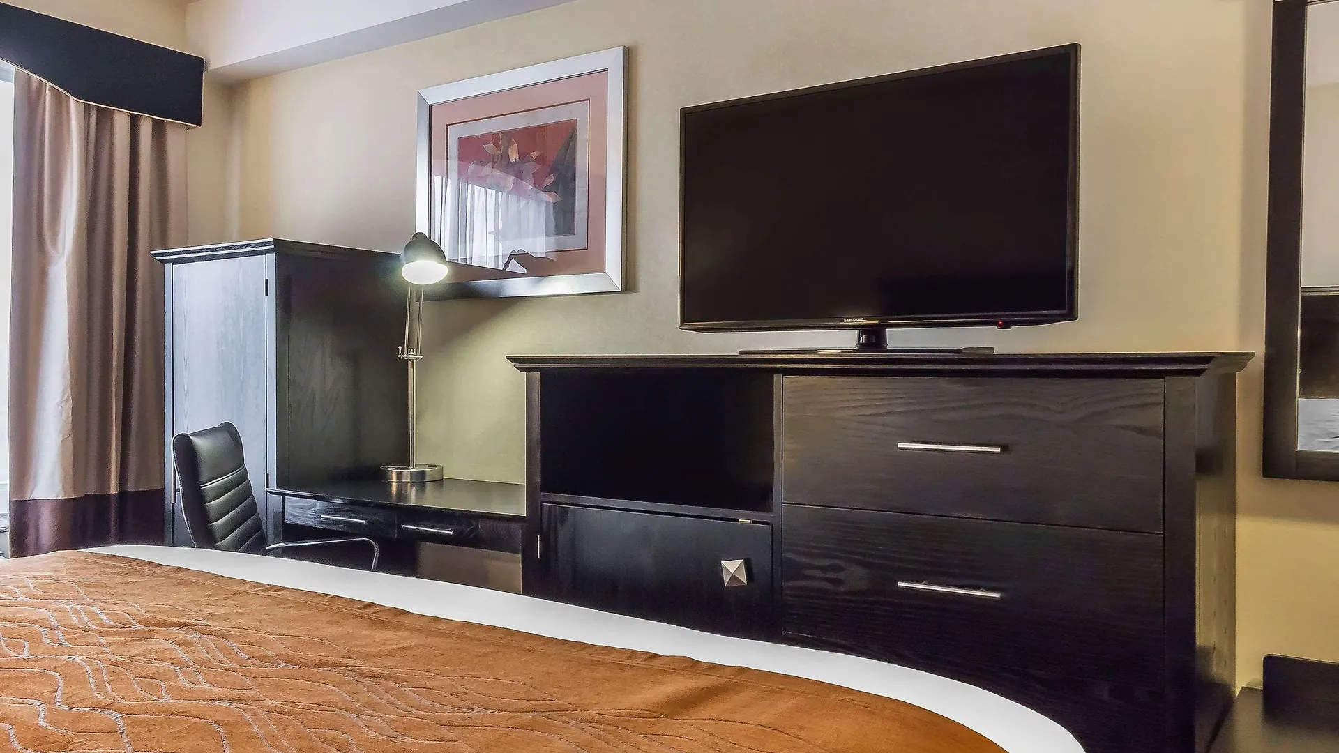 Hotel Comfort Inn & Suites Laguardia Airport New York