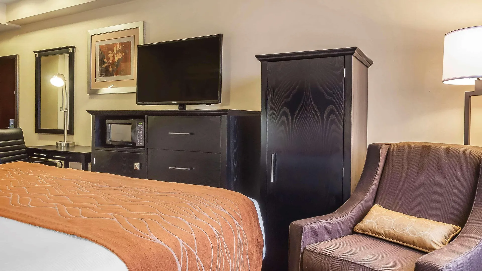 Comfort Inn & Suites Laguardia Airport New York Hotel