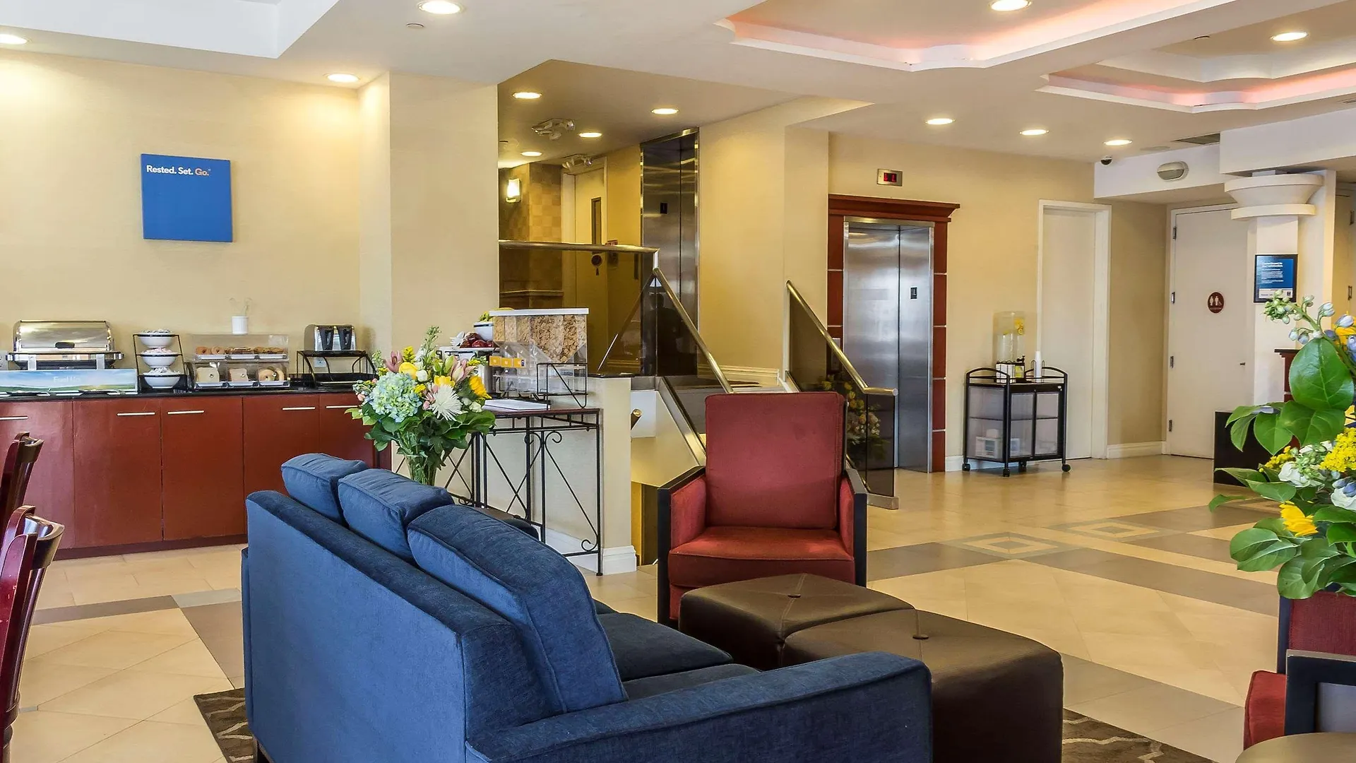 Comfort Inn & Suites Laguardia Airport New York